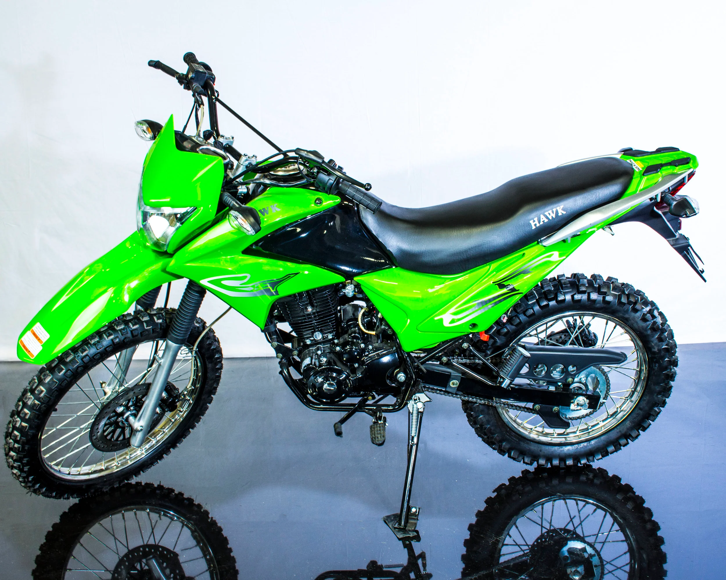 Hawk 250 Offroad Adult Dirt Bike - Image 3