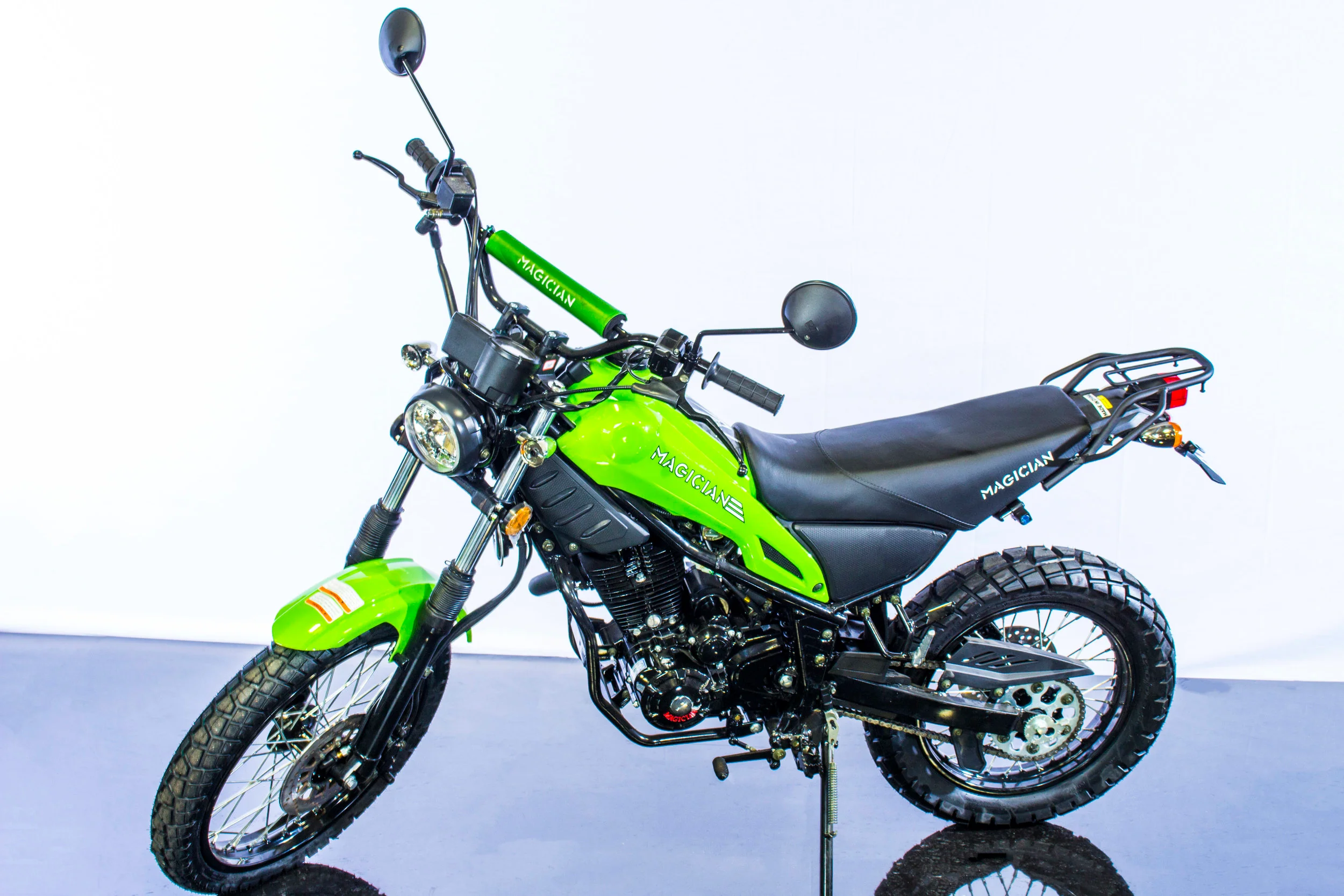 Magician 250 Offroad Adult Dirt Bike - Image 4