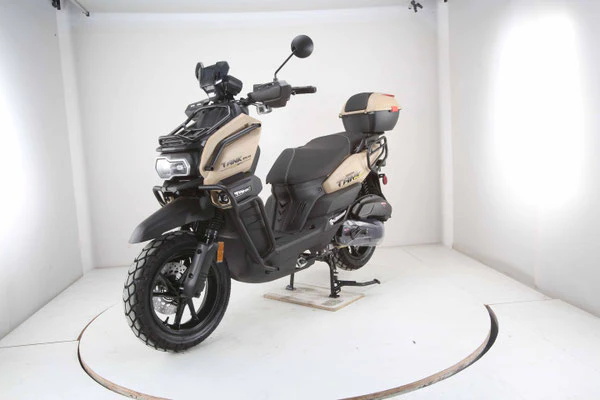 Tank 200 EFI PRO Scooter - Image 4