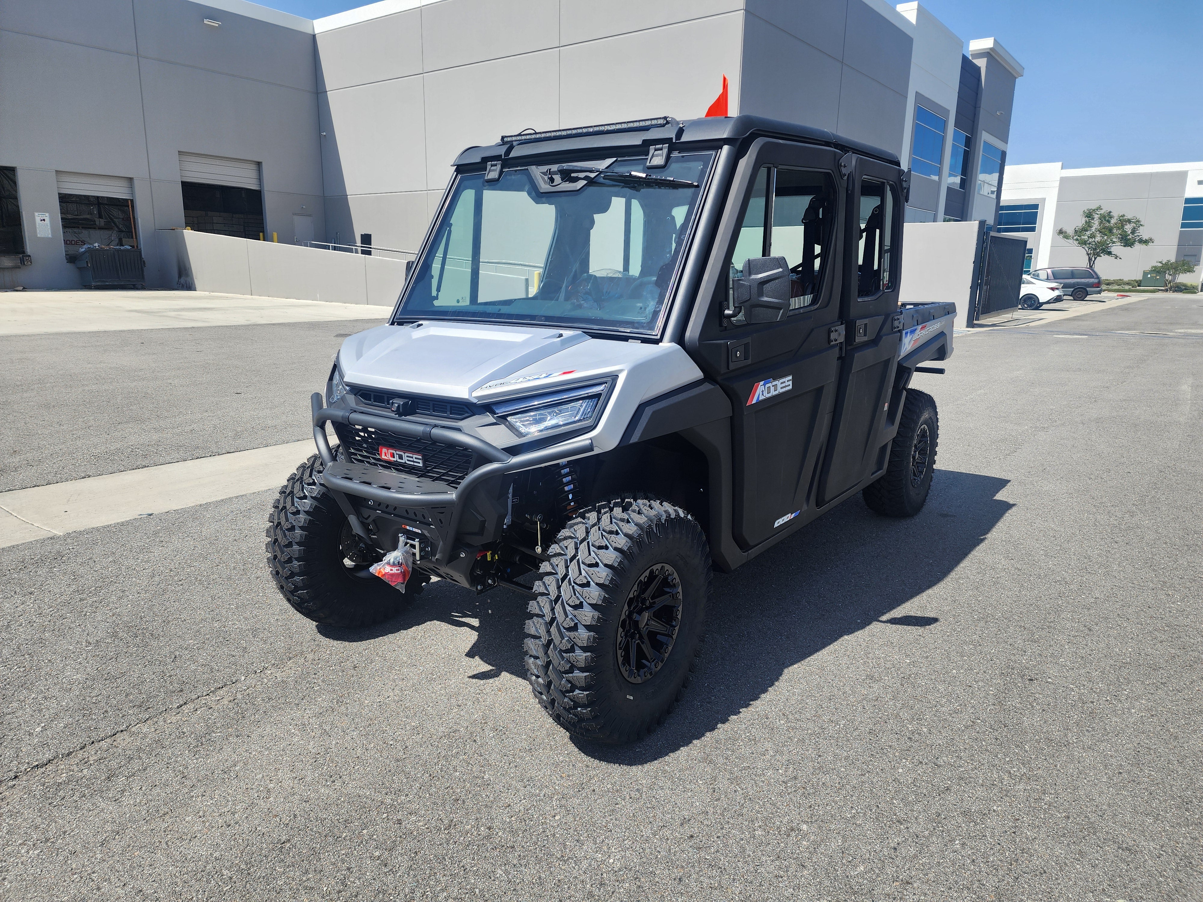 BDX-Aodes WorkCross 1000-6 HVAC Heavy Duty Construction Utility Vehicle - Image 5