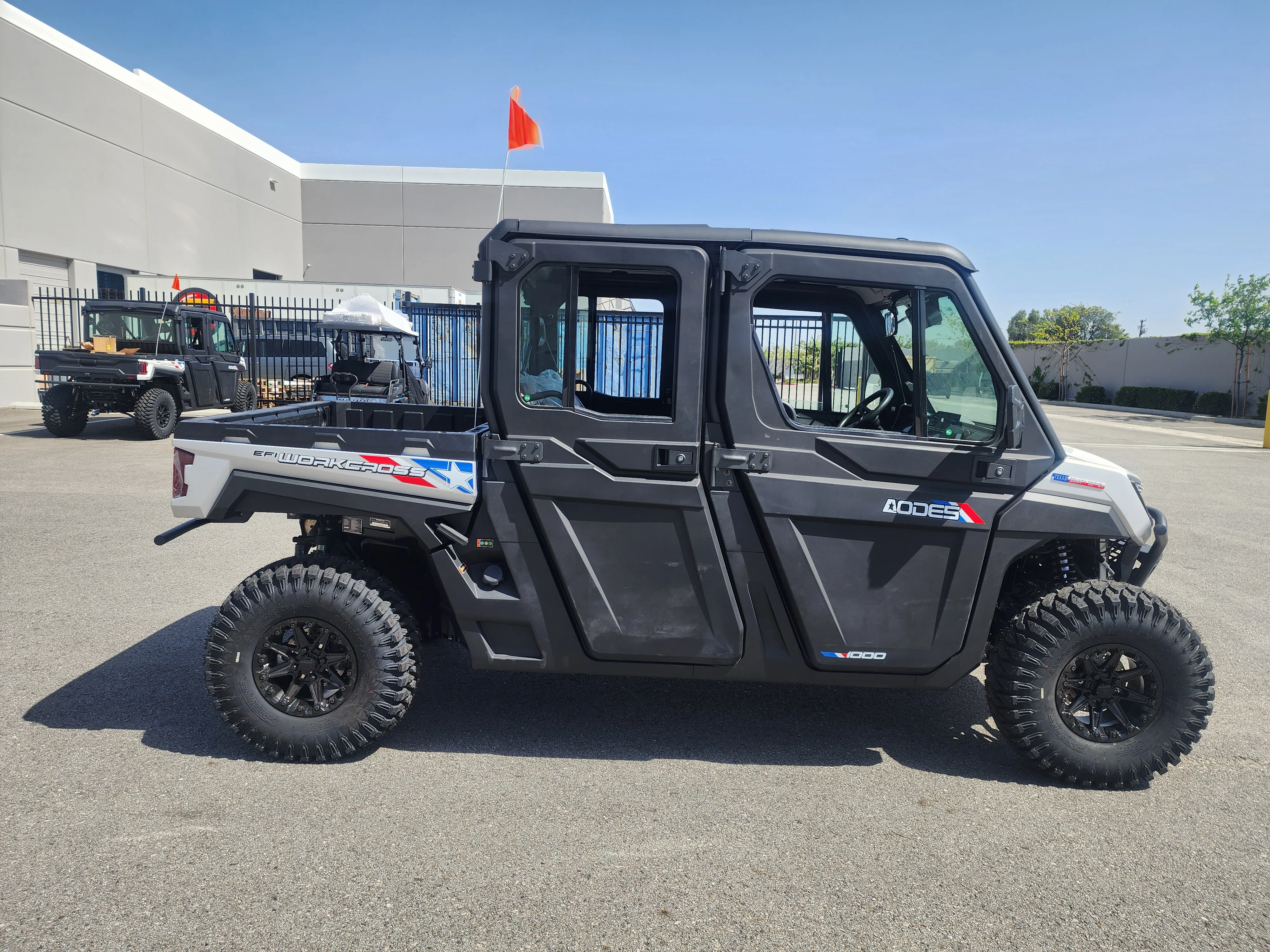 BDX-Aodes WorkCross 1000-6 HVAC Heavy Duty Construction Utility Vehicle - Image 6